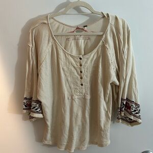 Free People Flowy Top with Red and Black Floral Pattern on Wide Sleeves - Size S